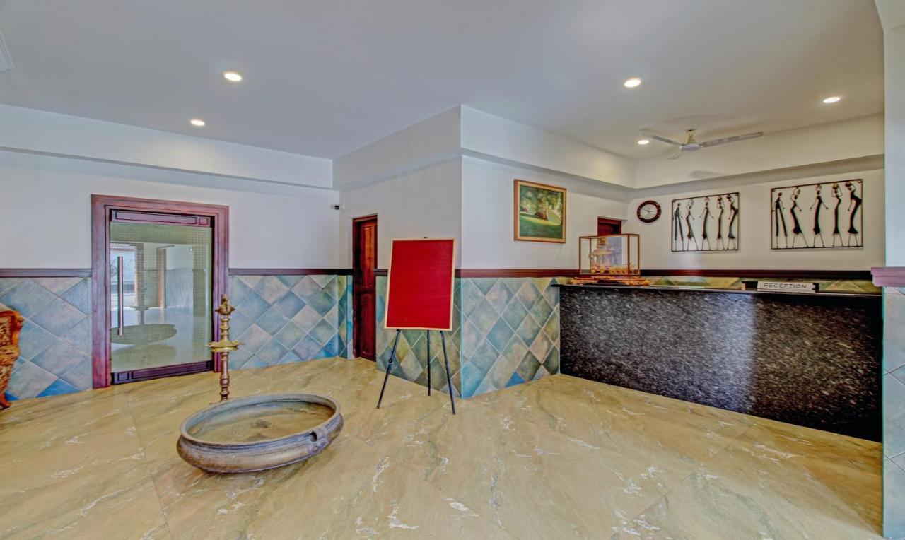 Hotel Treebo Prince Kottayam Esterno foto